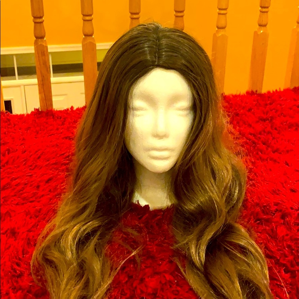 Wigs - Picture 1 of 1
